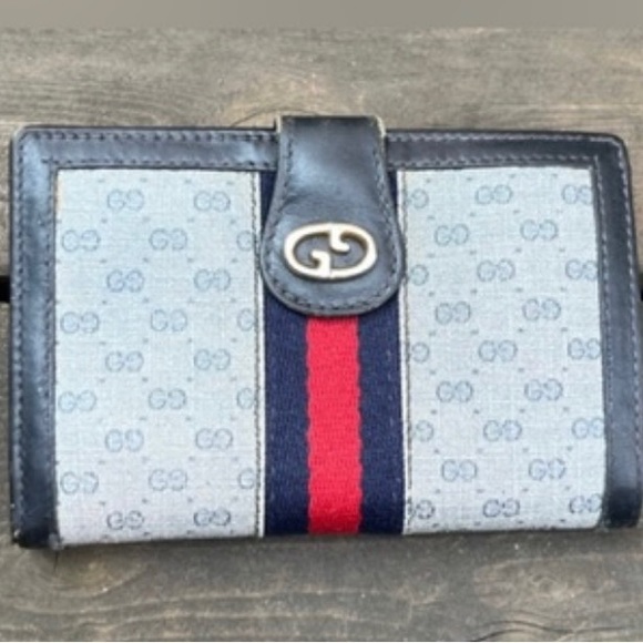 Vintage 1980’s Authentic Gucci Mini Monogram Navy Blue French Compact Wallet - Picture 1 of 9